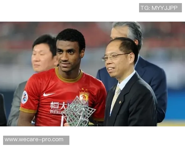 早期中国足球球星的辉煌足迹与历史贡献探讨 早期中国足球球星的辉煌足迹与历史贡献探讨