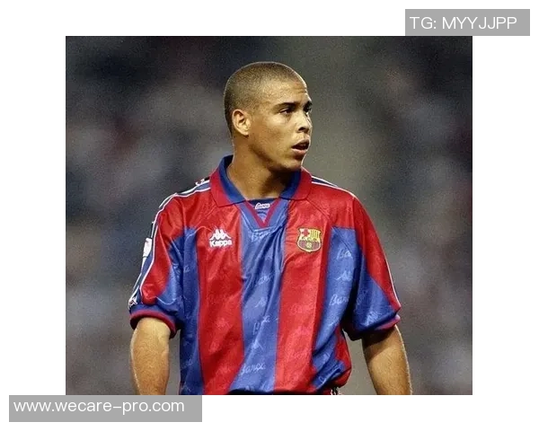 罗纳尔多：足球历史百大球星之一的传奇之路与辉煌成就